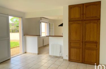 House 4 rooms of 82 m² in Châteauneuf-en-Thymerais (28170)