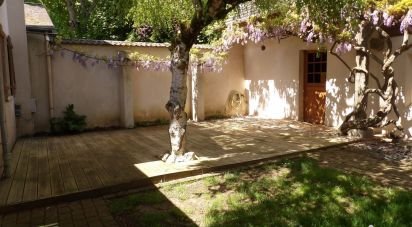 House 4 rooms of 130 m² in Ouarville (28150)