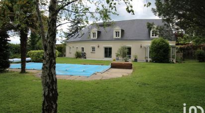 Pavilion 10 rooms of 230 m² in Saint-Roch (37390)