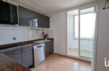 Apartment 3 rooms of 67 sq m in Pont-Saint-Esprit (30130)