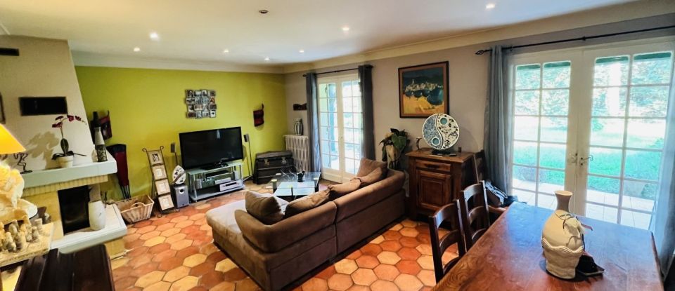 House 5 rooms of 160 m² in Meilhan-sur-Garonne (47180)
