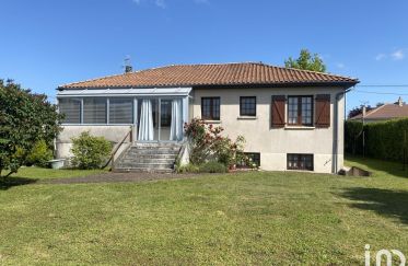 Maison 4 pièces de 97 m² à Sauzé-Vaussais (79190)