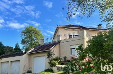 House 7 rooms of 160 m² in Saint-Castin (64160)