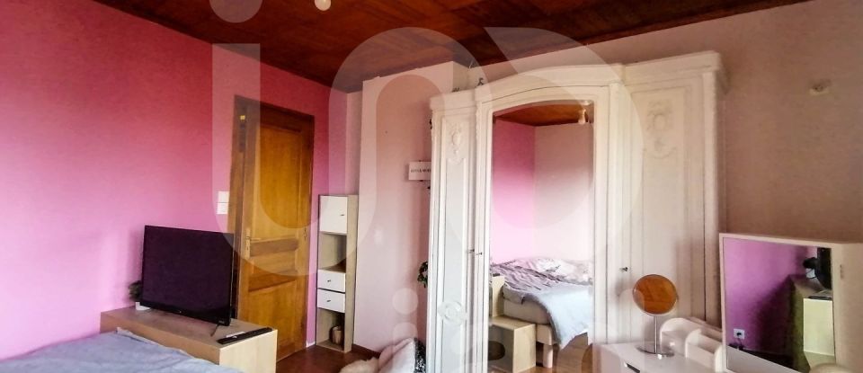 House 6 rooms of 200 m² in Neuville-sur-Escaut (59293)