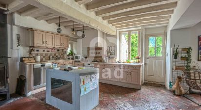 House 8 rooms of 180 m² in Lumigny-Nesles-Ormeaux (77540)
