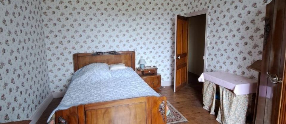 Longere 7 rooms of 229 m² in Bromont-Lamothe (63230)