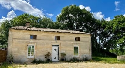 Country house 6 rooms of 203 m² in Montlieu-la-Garde (17210)