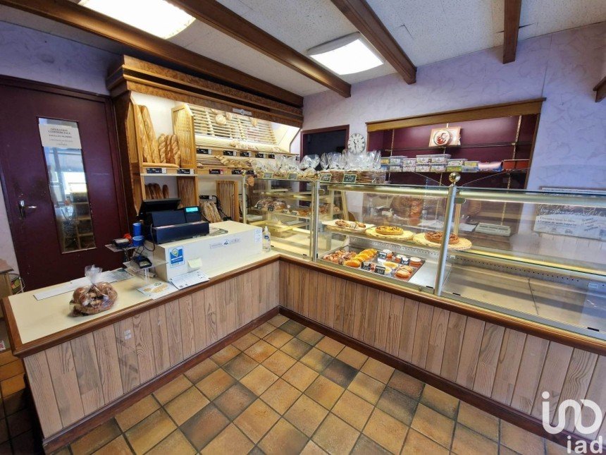Bakery of 140 m² in SAINT-LAURENT-DE-LA-PLAINE (49290)