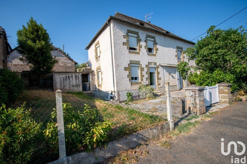 House 5 rooms of 121 m² in Objat (19130)
