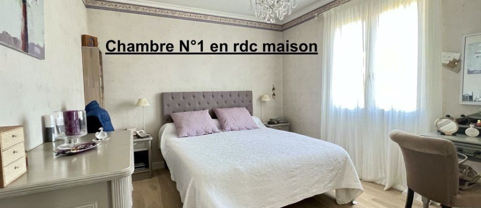 House 7 rooms of 156 m² in La Rochelle (17000)