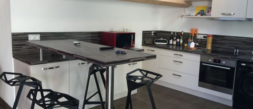 Apartment 3 rooms of 58 m² in Bastia (20600)