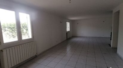 Maison 5 pièces de 194 m² à Roquemaure (30150)