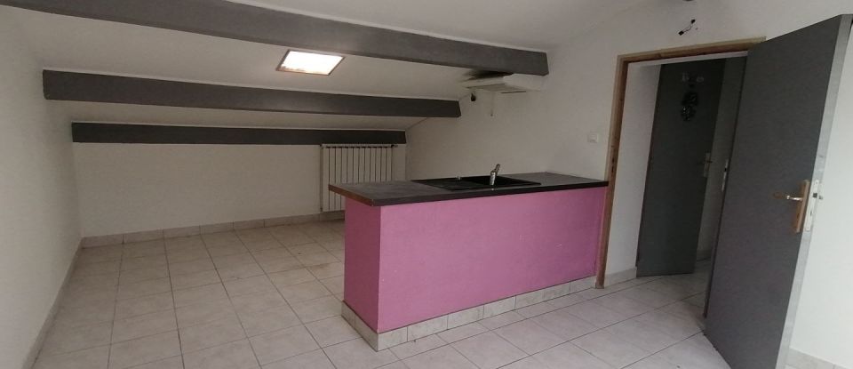 Maison 5 pièces de 194 m² à Roquemaure (30150)