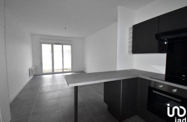 Apartment 2 rooms of 46 m² in Pessac (33600)