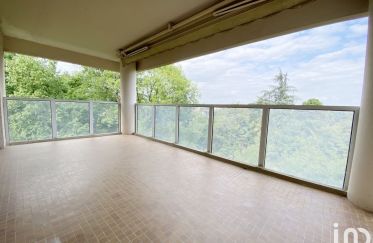 Apartment 5 rooms of 87 m² in Pau (64000)