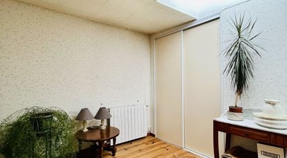 House 3 rooms of 103 m² in Segonzac (16130)