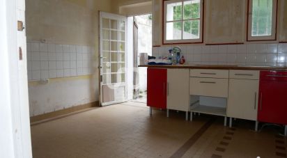 House 4 rooms of 78 m² in Rochefort (17300)