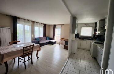 Apartment 3 rooms of 60 m² in Moissy-Cramayel (77550)