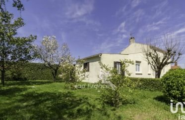 House 7 rooms of 137 m² in Le Langon (85370)
