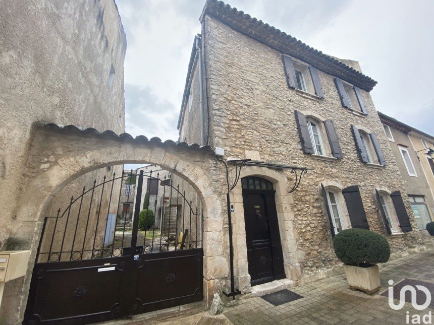 Maison 5 pièces de 130 m² à Saint-Christol (84390)