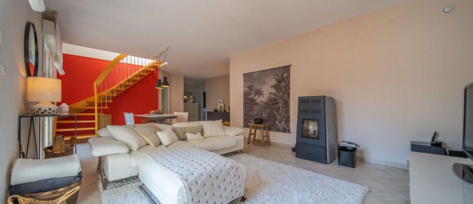 House 8 rooms of 160 m² in Peltre (57245)