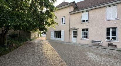 House 8 rooms of 175 m² in Corbelin (38630)