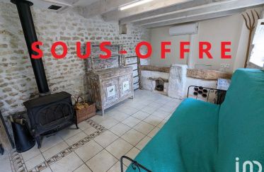 House 2 rooms of 52 m² in Pons (17800)
