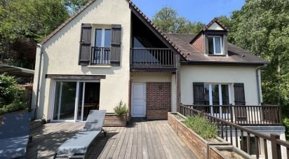 House 10 rooms of 207 m² in Palaiseau (91120)