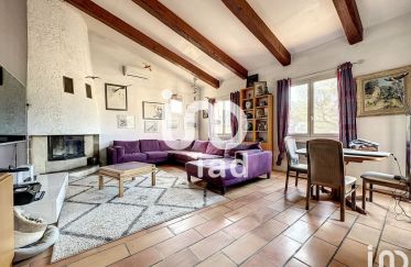 Maison 6 pièces de 190 m² à Carnoux-en-Provence (13470)