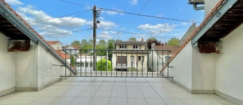 House 6 rooms of 155 m² in Les Pavillons-sous-Bois (93320)