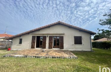 House 3 rooms of 77 m² in Gujan-Mestras (33470)