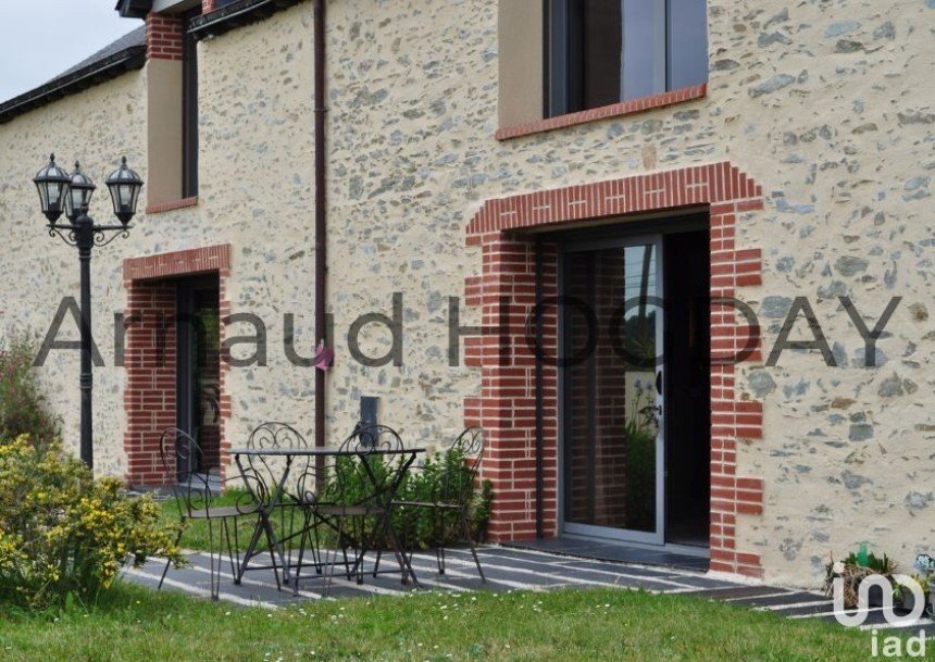 Maison 6 pièces de 236 m² à Mozé-sur-Louet (49610)