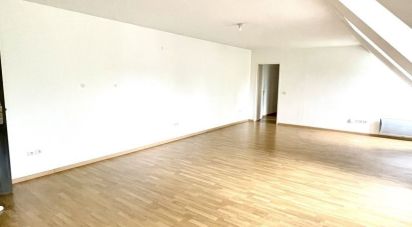 Apartment 3 rooms of 91 m² in Magny-le-Hongre (77700)