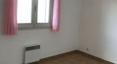 House 4 rooms of 93 m² in Uchaud (30620)