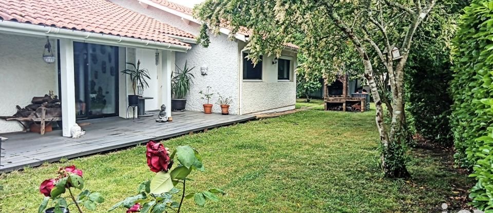 House 5 rooms of 125 m² in Léognan (33850)