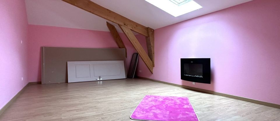 Maison 6 pièces de 220 m² à Saumur (49400)