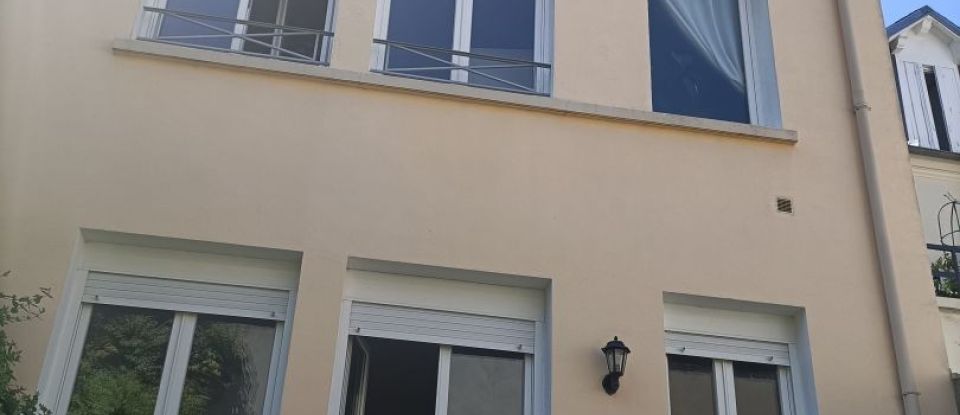 Maison 5 pièces de 175 m² à Vichy (03200)