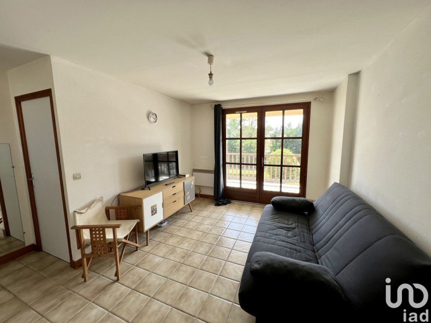 Apartment 2 rooms of 32 m² in Vaux-sur-Mer (17640)