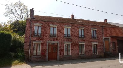 Village house 11 rooms of 213 sq m in Wimy (02500)