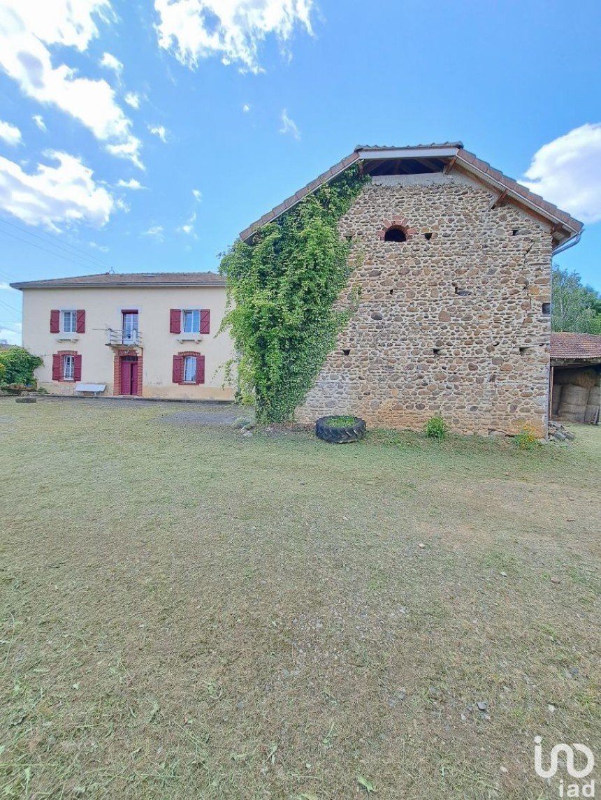 House 5 rooms of 153 m² in Séméac (65600)