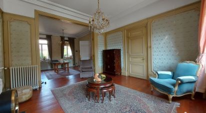 House 6 rooms of 280 m² in Flines-lez-Raches (59148)