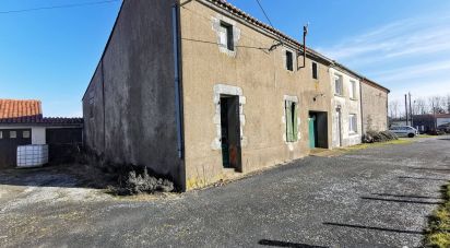 House 5 rooms of 130 m² in MONTFAUCON-MONTIGNÉ (49230)