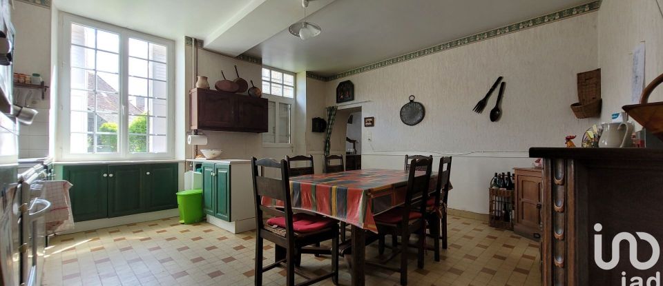 House 8 rooms of 304 m² in Bernay-en-Champagne (72240)