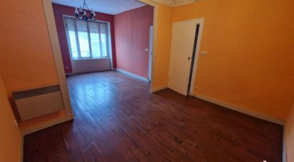 Town house 2 rooms of 75 m² in Secondigny (79130)