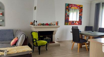 House/villa 4 rooms of 140 sq m in Niort (79000)