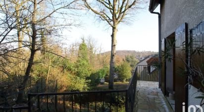 Traditional house 6 rooms of 170 m² in Bures-sur-Yvette (91440)
