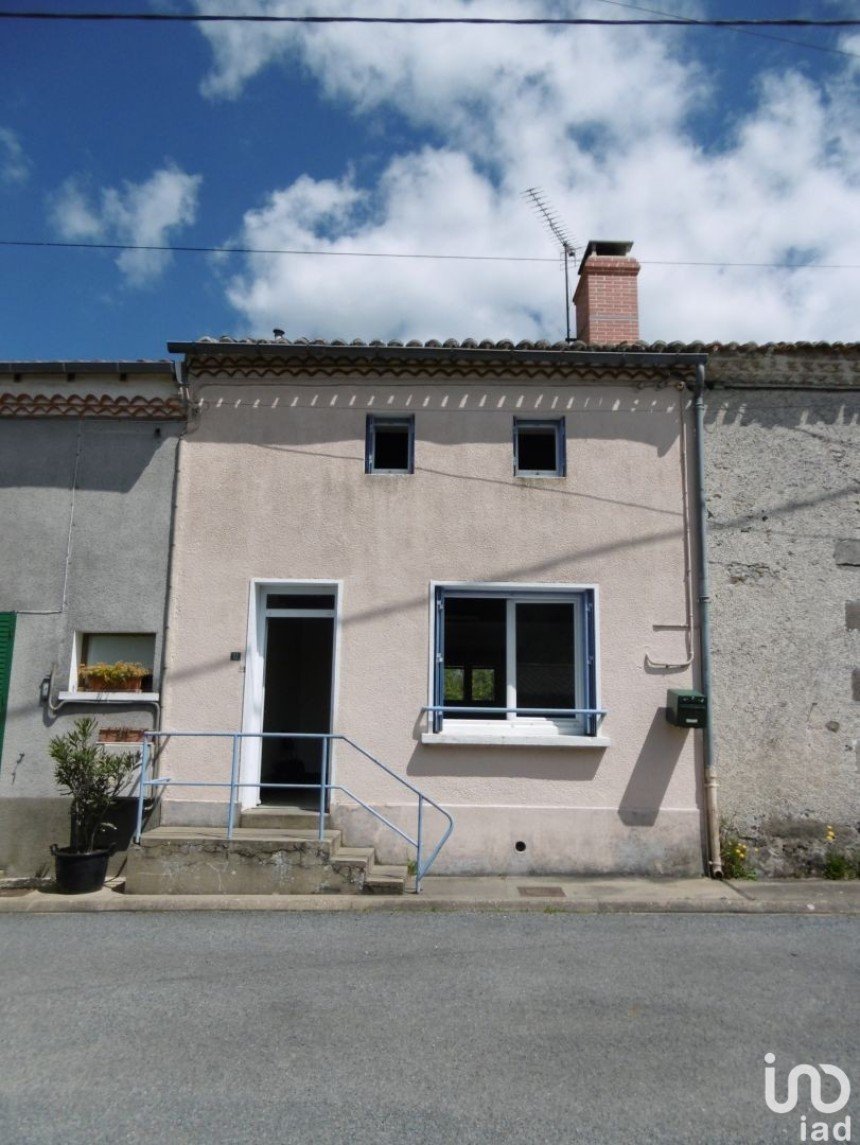 Maison 3 pièces de 70 m² à Bussière-Poitevine (87320)