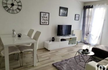 Appartement 2 pièces de 41 m² à Saint-Pierre-du-Perray (91280)