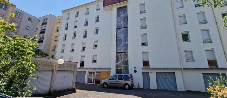 Apartment 4 rooms of 82 m² in Nancy (54000)
