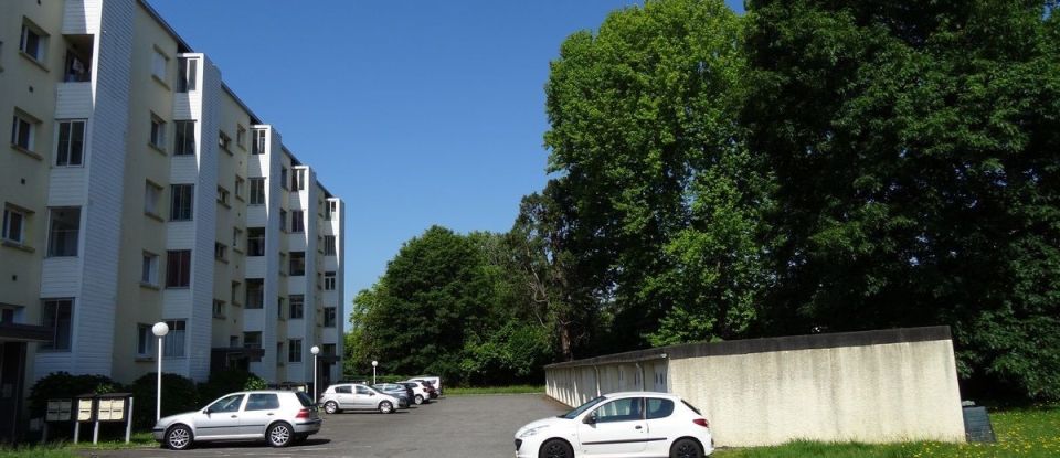 Appartement 4 pièces de 73 m² à Billère (64140)